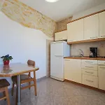 1 Bedroom Front In Μεντουλίν
