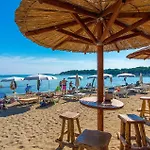 1 Bedroom Front In Διαμέρισμα *