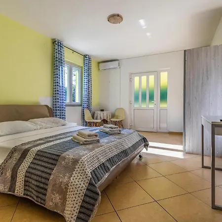 Stunning In With Wifi Apartment *