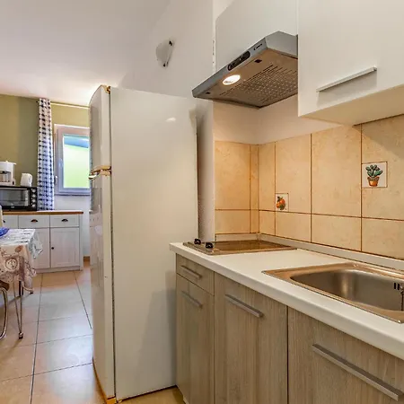 Stunning In With Wifi Apartment